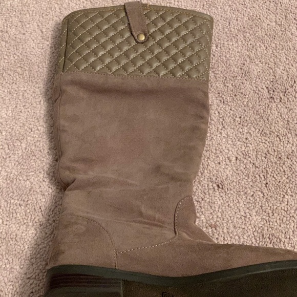 👢 Express Knee High Boots Size 7 👢 - Picture 2 of 16